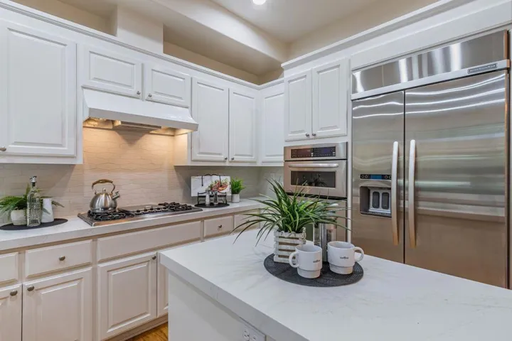2127 Vizcaya Way, Campbell, California 95008
