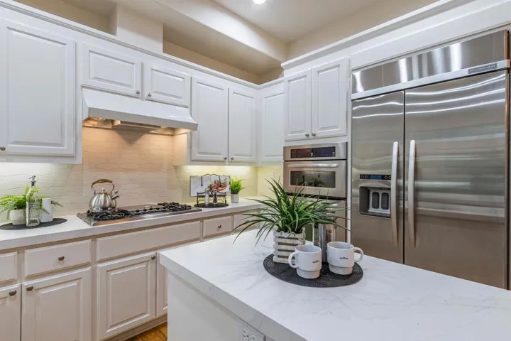 2127 Vizcaya Way, Campbell, California 95008