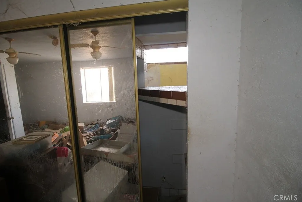 1233 Desert Drive, Needles, California 92363 home-pic-44