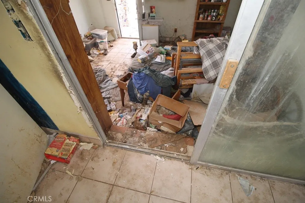 1233 Desert Drive, Needles, California 92363 home-pic-67