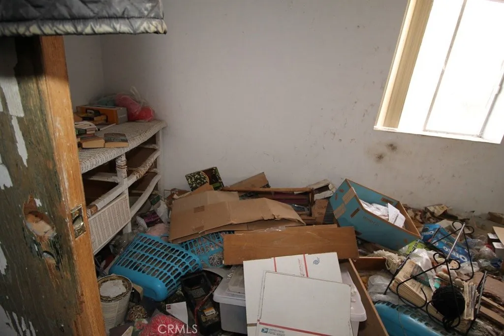 1233 Desert Drive, Needles, California 92363 home-pic-42