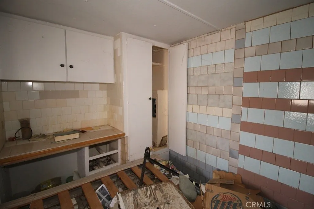 1233 Desert Drive, Needles, California 92363 home-pic-62