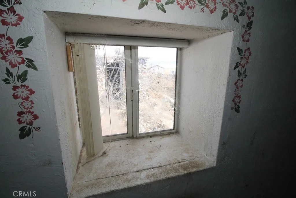1233 Desert Drive, Needles, California 92363 home-pic-60