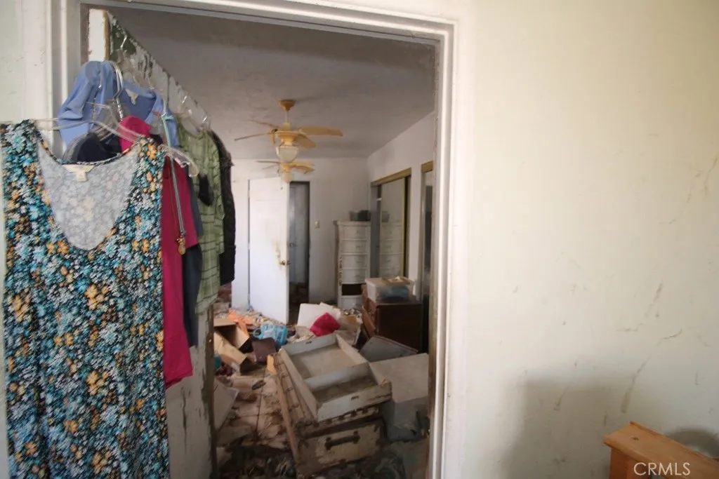 1233 Desert Drive, Needles, California 92363 home-pic-40