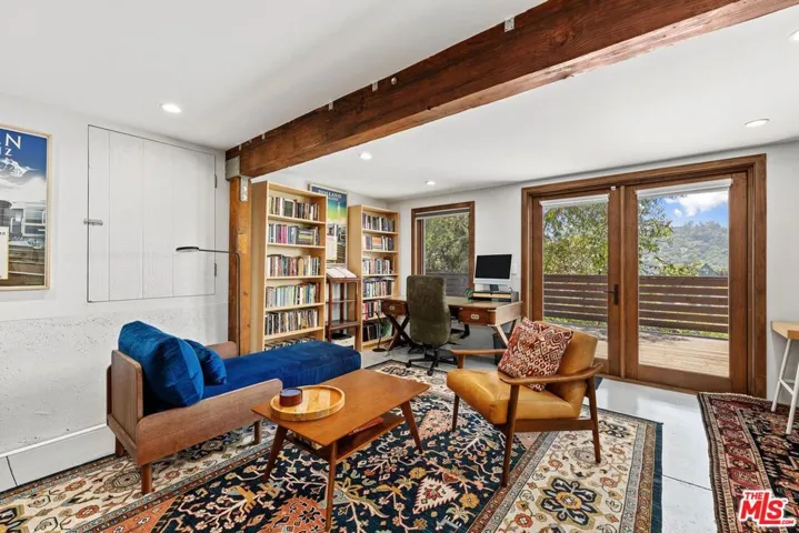422 Holland Avenue, Los Angeles, California 90042