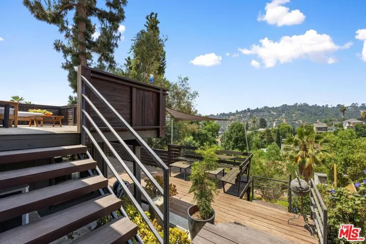422 Holland Avenue, Los Angeles, California 90042