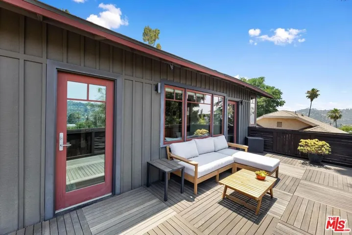 422 Holland Avenue, Los Angeles, California 90042