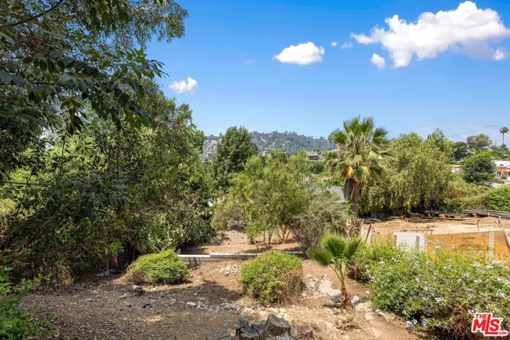 422 Holland Avenue, Los Angeles, California 90042