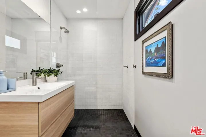 422 Holland Avenue, Los Angeles, California 90042