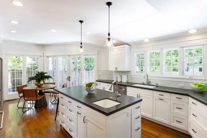 1425 Cowper Street, Palo Alto, California 94301