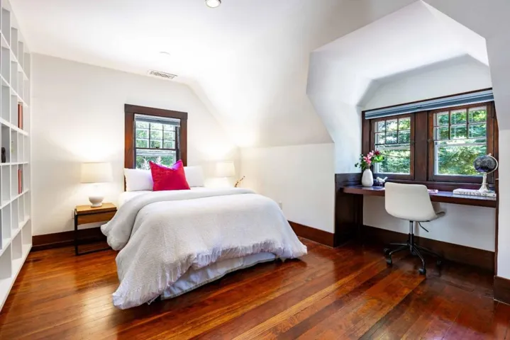 1425 Cowper Street, Palo Alto, California 94301