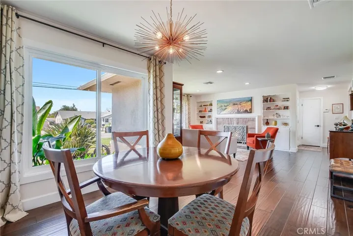 895 La Canada Verdugo Road, Pasadena, California 91103