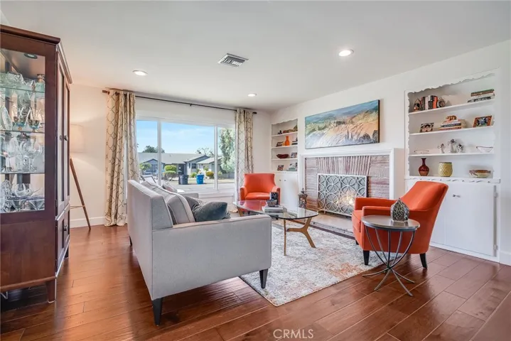 Living room.