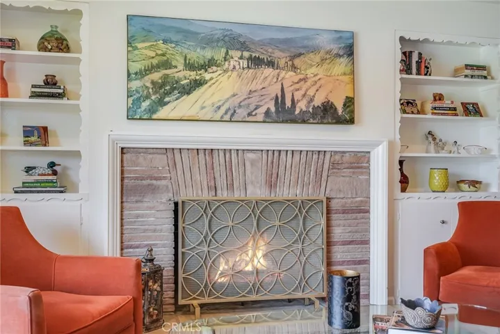 895 La Canada Verdugo Road, Pasadena, California 91103