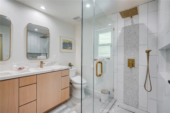 895 La Canada Verdugo Road, Pasadena, California 91103