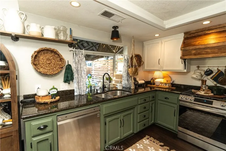 876 Villanova Court, Merced, California 95348