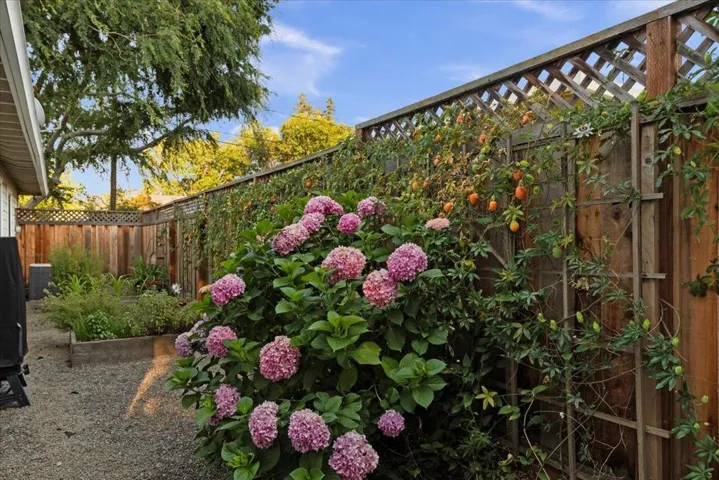 45 Hunt Way, Campbell, California 95008