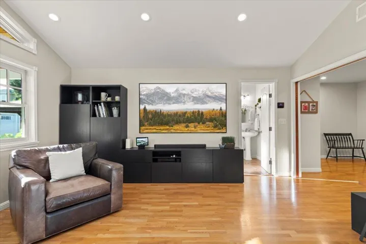 45 Hunt Way, Campbell, California 95008