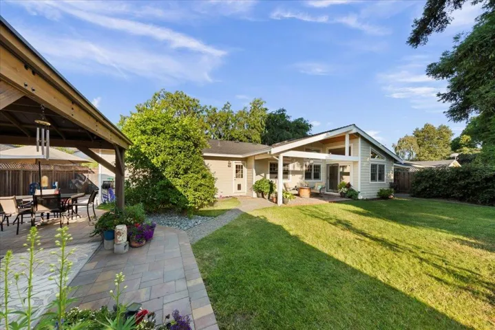 45 Hunt Way, Campbell, California 95008