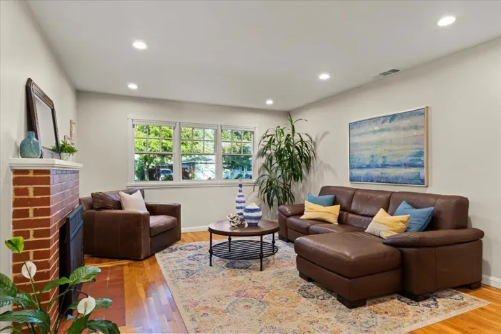 45 Hunt Way, Campbell, California 95008