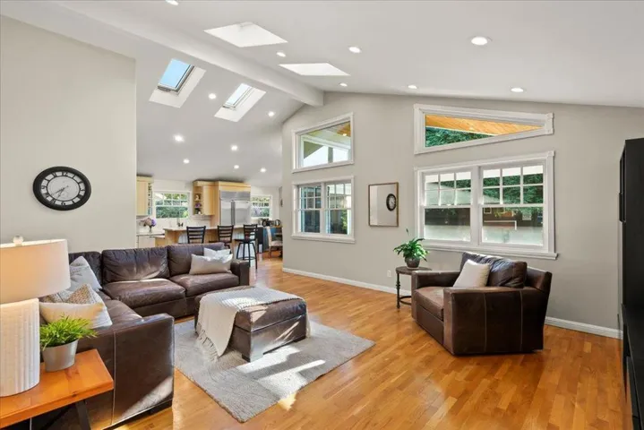 45 Hunt Way, Campbell, California 95008