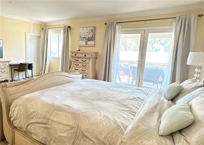 21 E Las Flores Avenue, Arcadia, California 91006