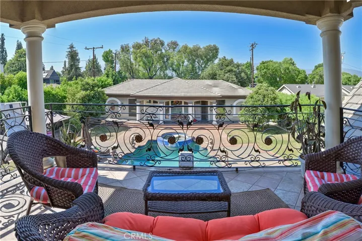 21 E Las Flores Avenue, Arcadia, California 91006