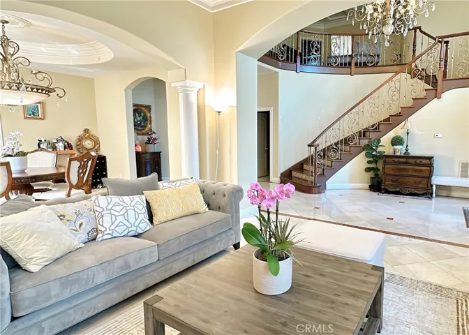 21 E Las Flores Avenue, Arcadia, California 91006