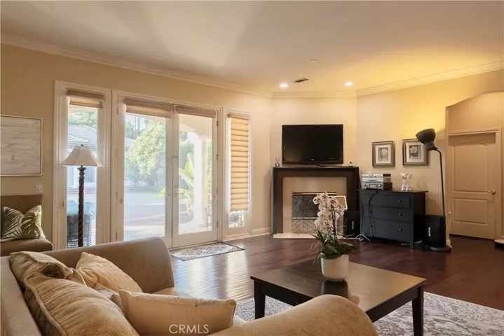 21 E Las Flores Avenue, Arcadia, California 91006