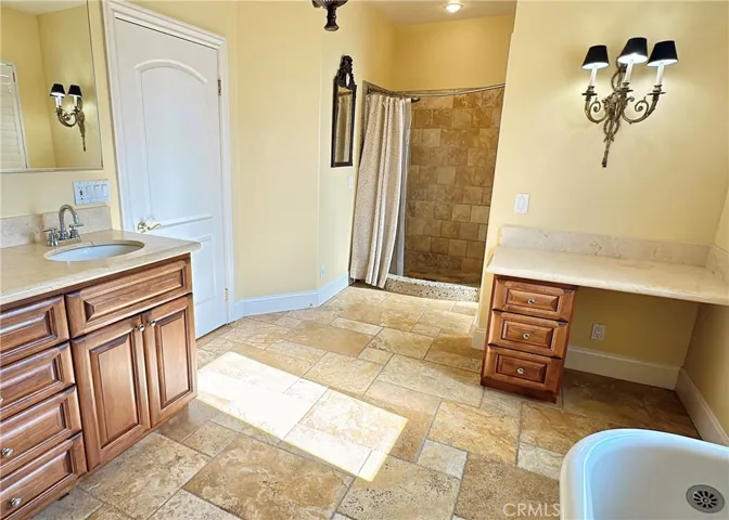 21 E Las Flores Avenue, Arcadia, California 91006