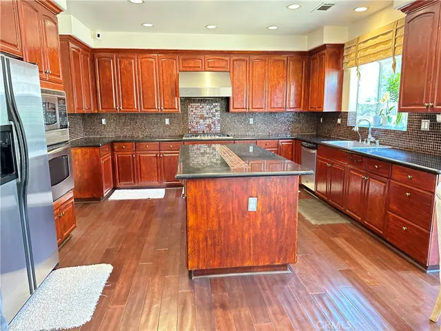 21 E Las Flores Avenue, Arcadia, California 91006