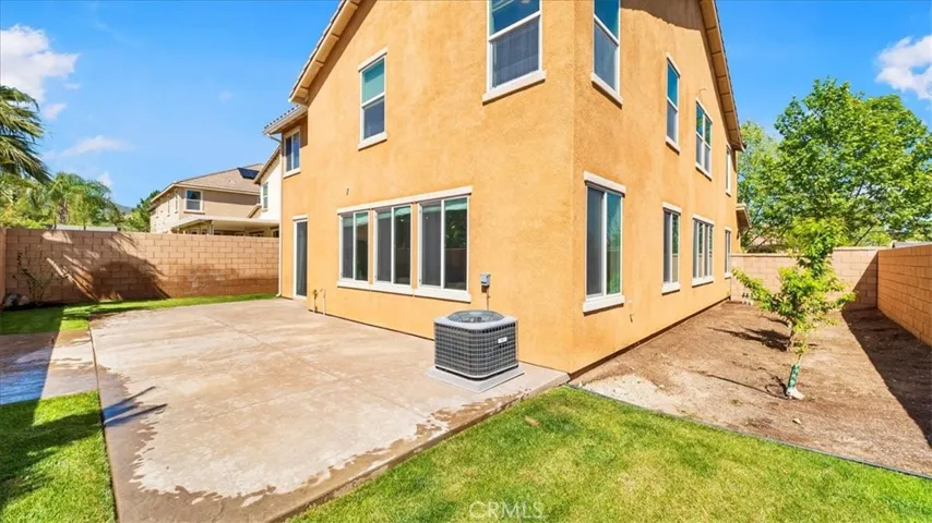 5430 Padua Way, Fontana, California 92336