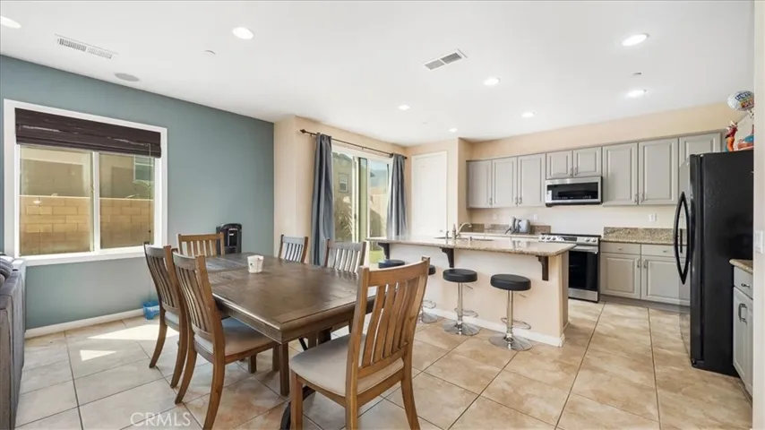 5430 Padua Way, Fontana, California 92336