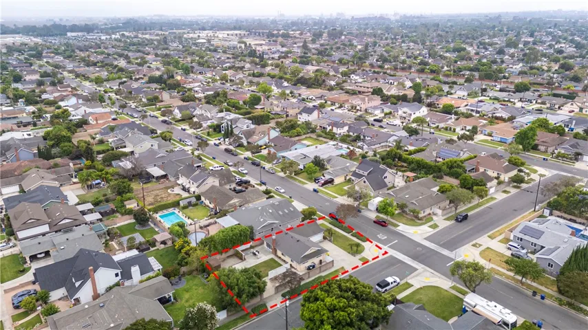 3712 Rossmoor Way, Los Alamitos, California 90720