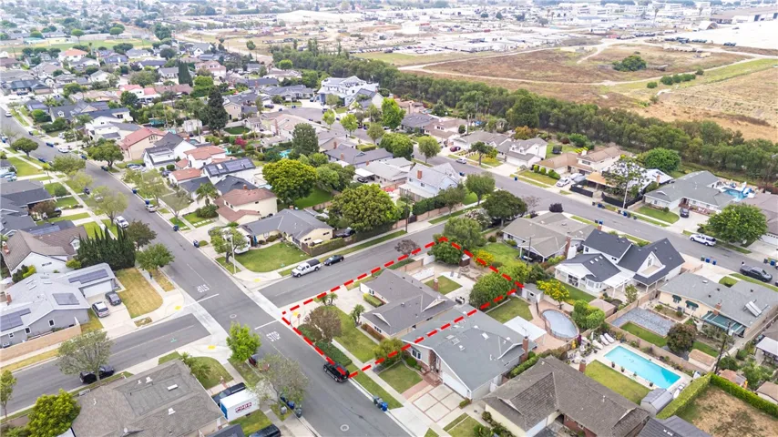 3712 Rossmoor Way, Los Alamitos, California 90720