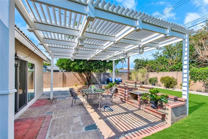 17174 Santa Madrina Street, Fountain Valley, California 92708