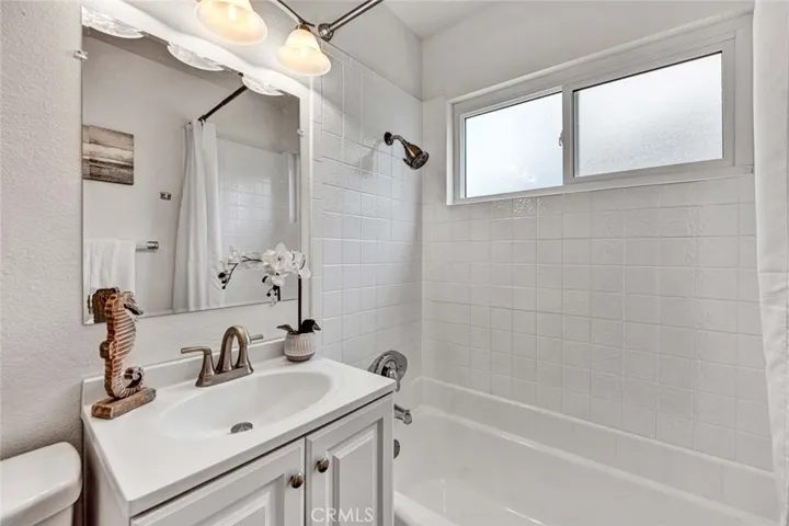 17174 Santa Madrina Street, Fountain Valley, California 92708