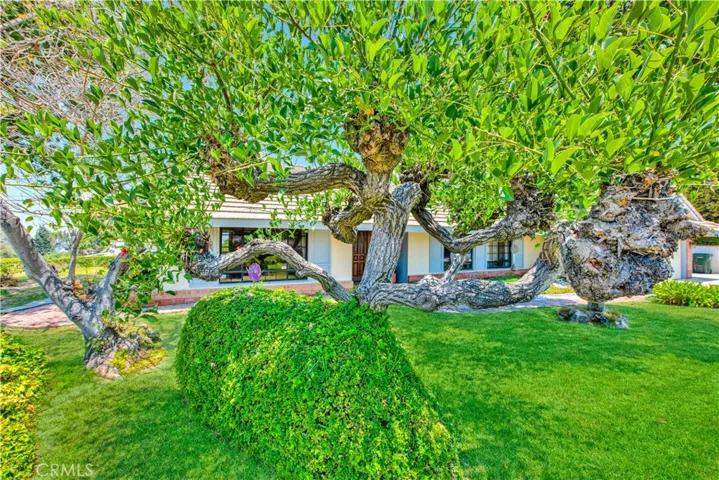 15925 Atitlan Drive, Hacienda Heights, California 91745