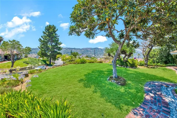 15925 Atitlan Drive, Hacienda Heights, California 91745