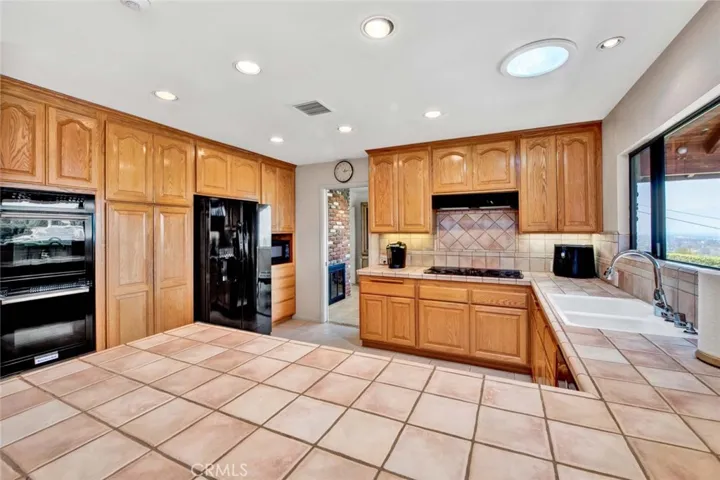 15925 Atitlan Drive, Hacienda Heights, California 91745