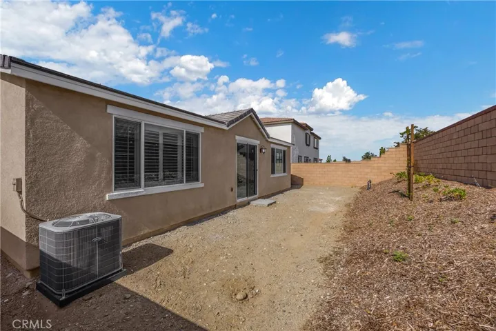 16692 Yarrow Lane, Fontana, California 92336