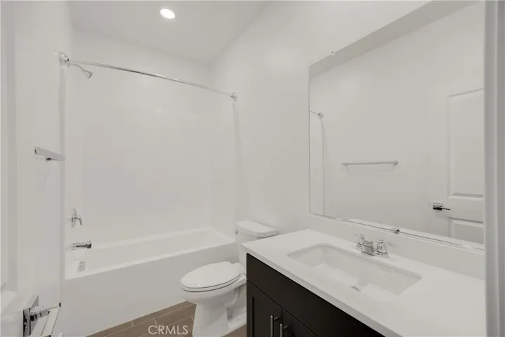 16692 Yarrow Lane, Fontana, California 92336