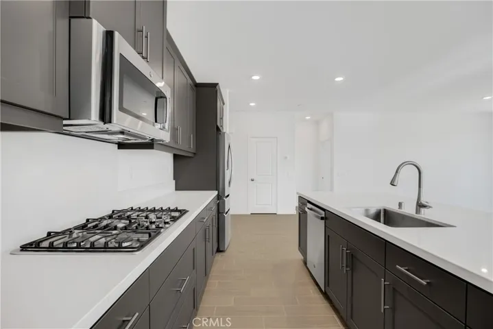 16692 Yarrow Lane, Fontana, California 92336