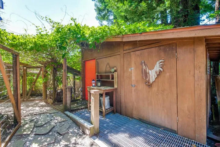 20 Nunes Road, Watsonville, California 95076