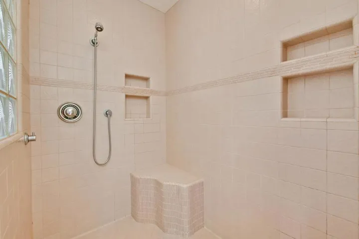 20 Nunes Road, Watsonville, California 95076