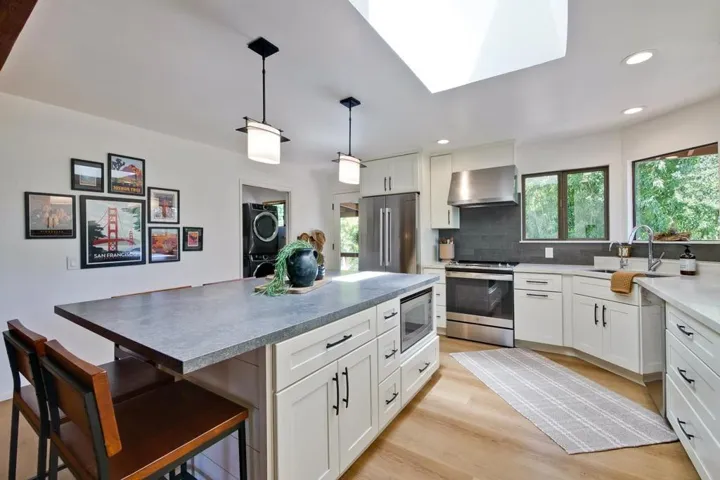 20 Nunes Road, Watsonville, California 95076