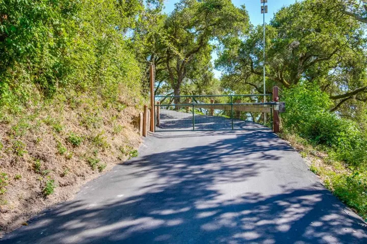 20 Nunes Road, Watsonville, California 95076
