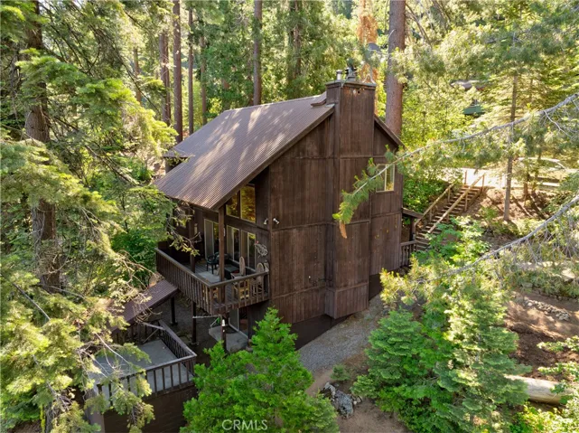 7423 Henness Ridge Road, Yosemite, California 95389