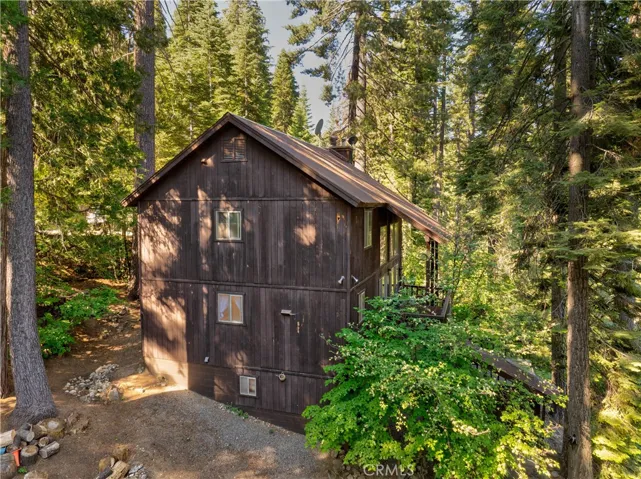 7423 Henness Ridge Road, Yosemite, California 95389