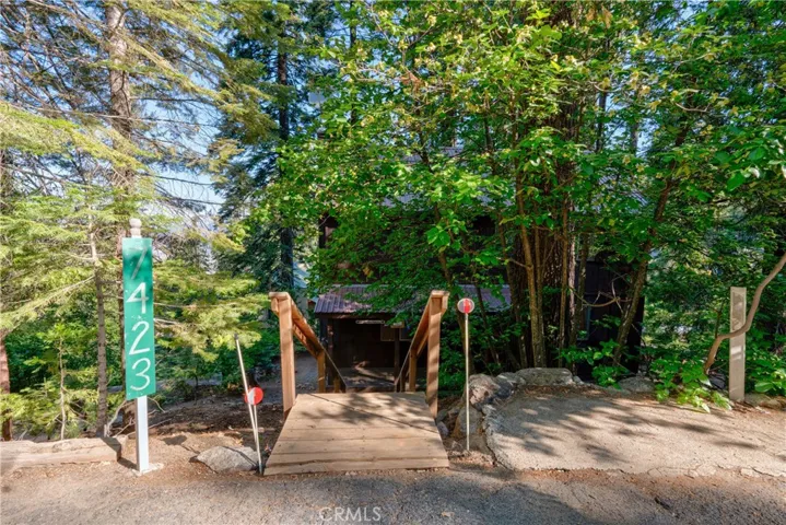 7423 Henness Ridge Road, Yosemite, California 95389